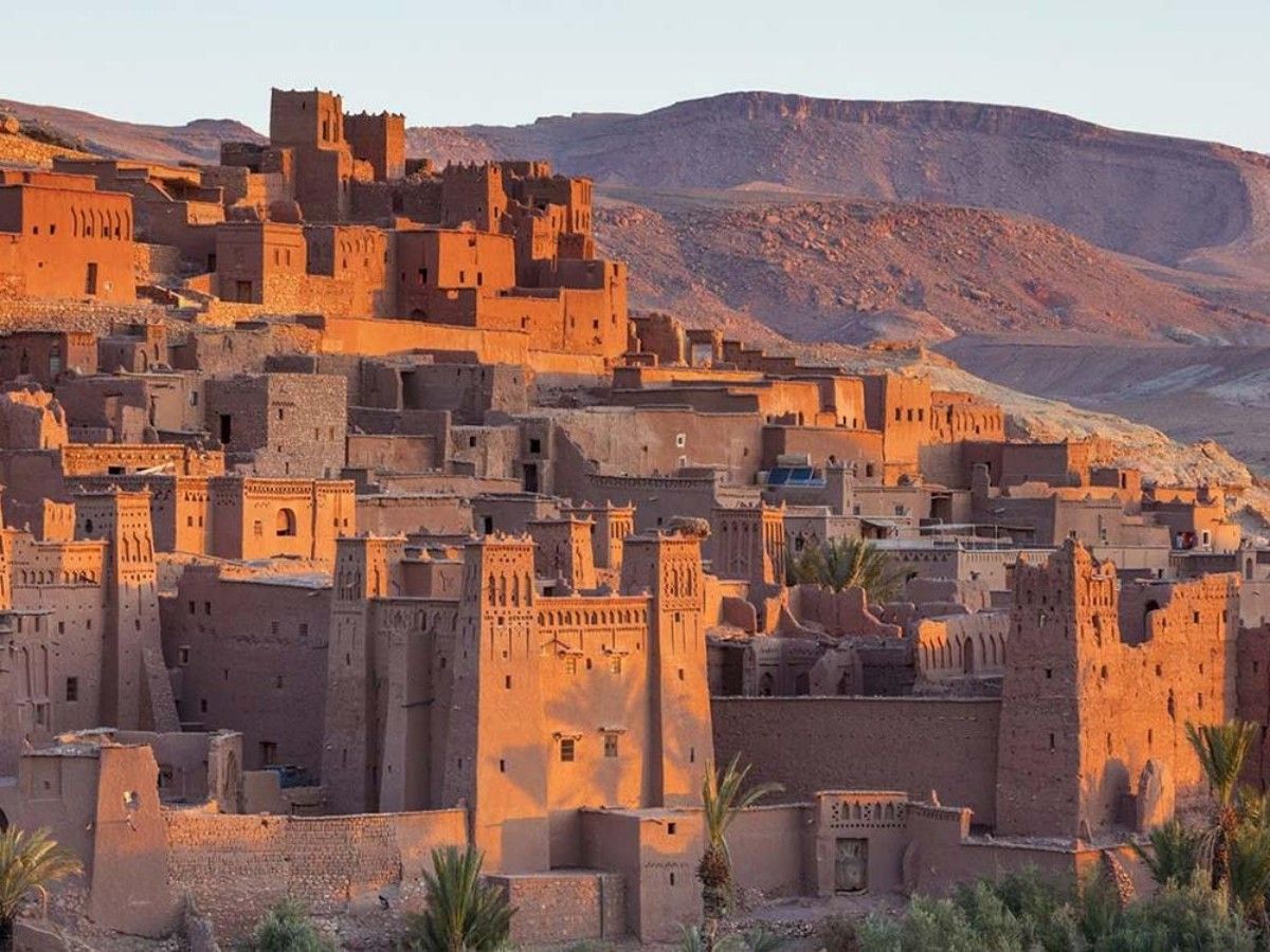 Fourth stop: 15 minutes to reach the top of the "God's perspective" - ​​Kasbah terrace