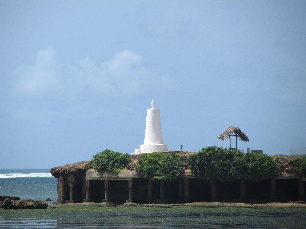 Tour highlights: Not just a stone pillar, but a watcher of history
