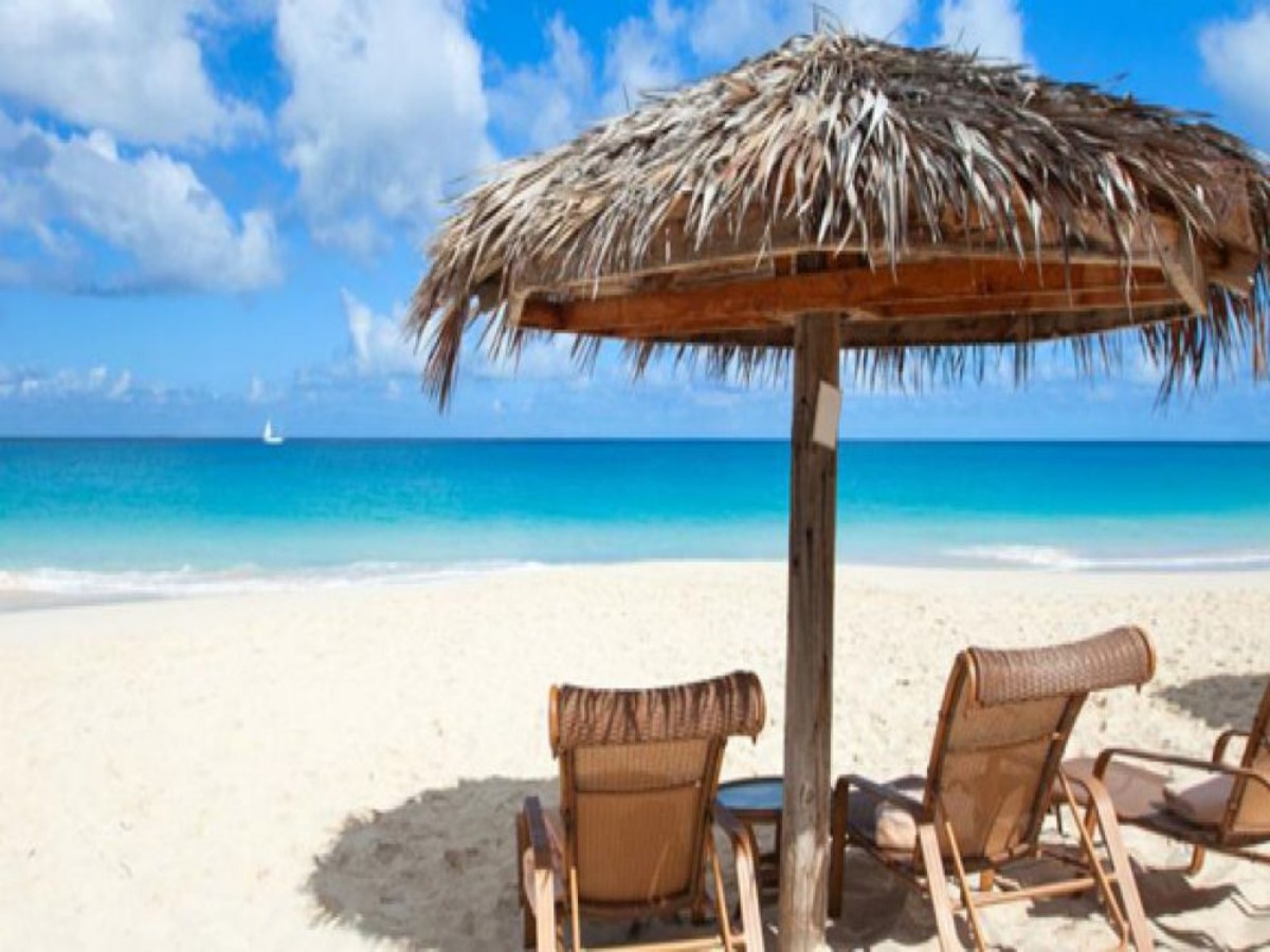 Romantic sunbathing: Feel the warm embrace of the sun