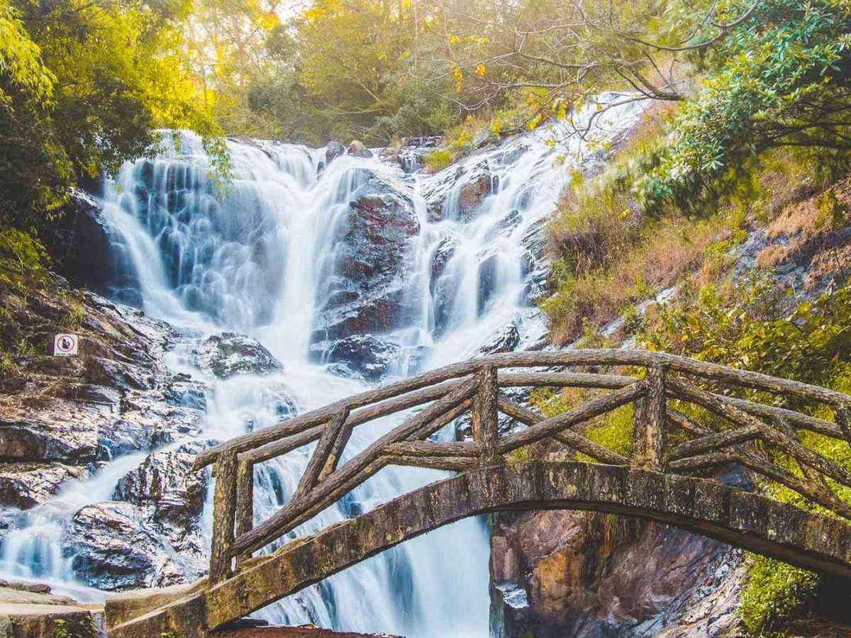 With history and legends, it's not just any waterfall!