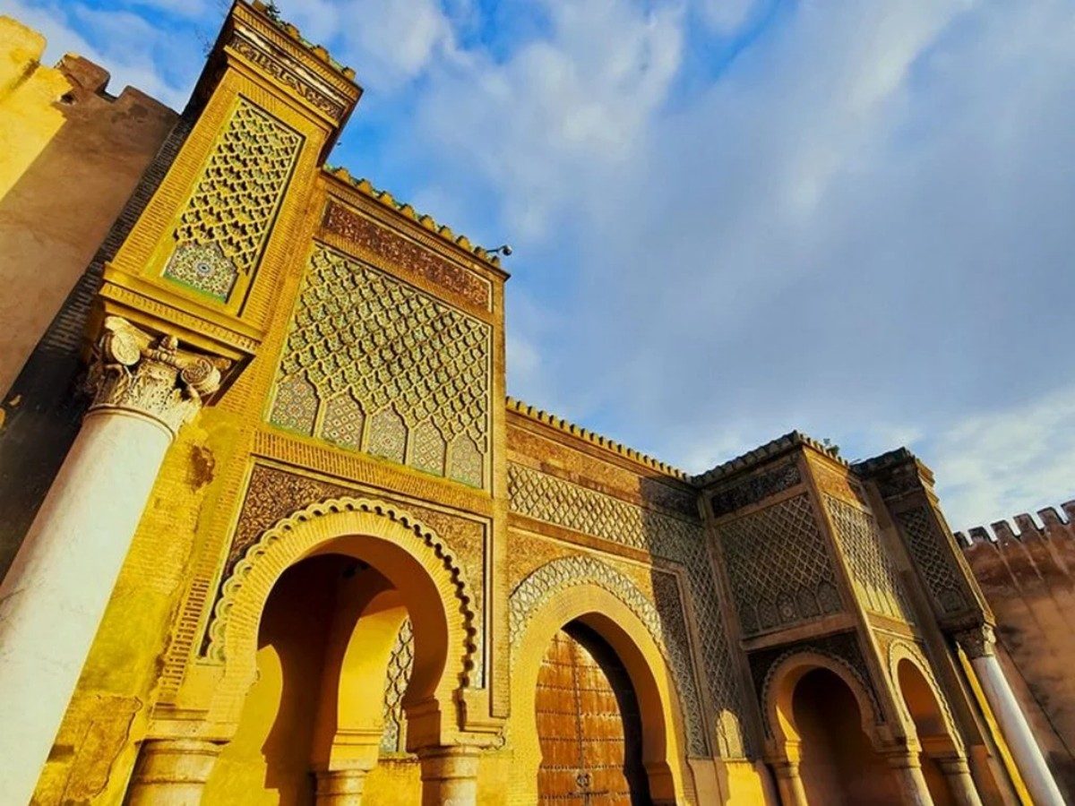 Architectural Code: Unfinished Aesthetics and Civilization Fusion