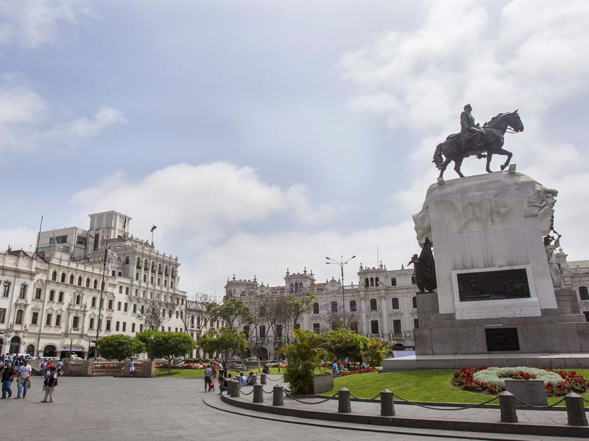Historical Background of St. Martin's Square