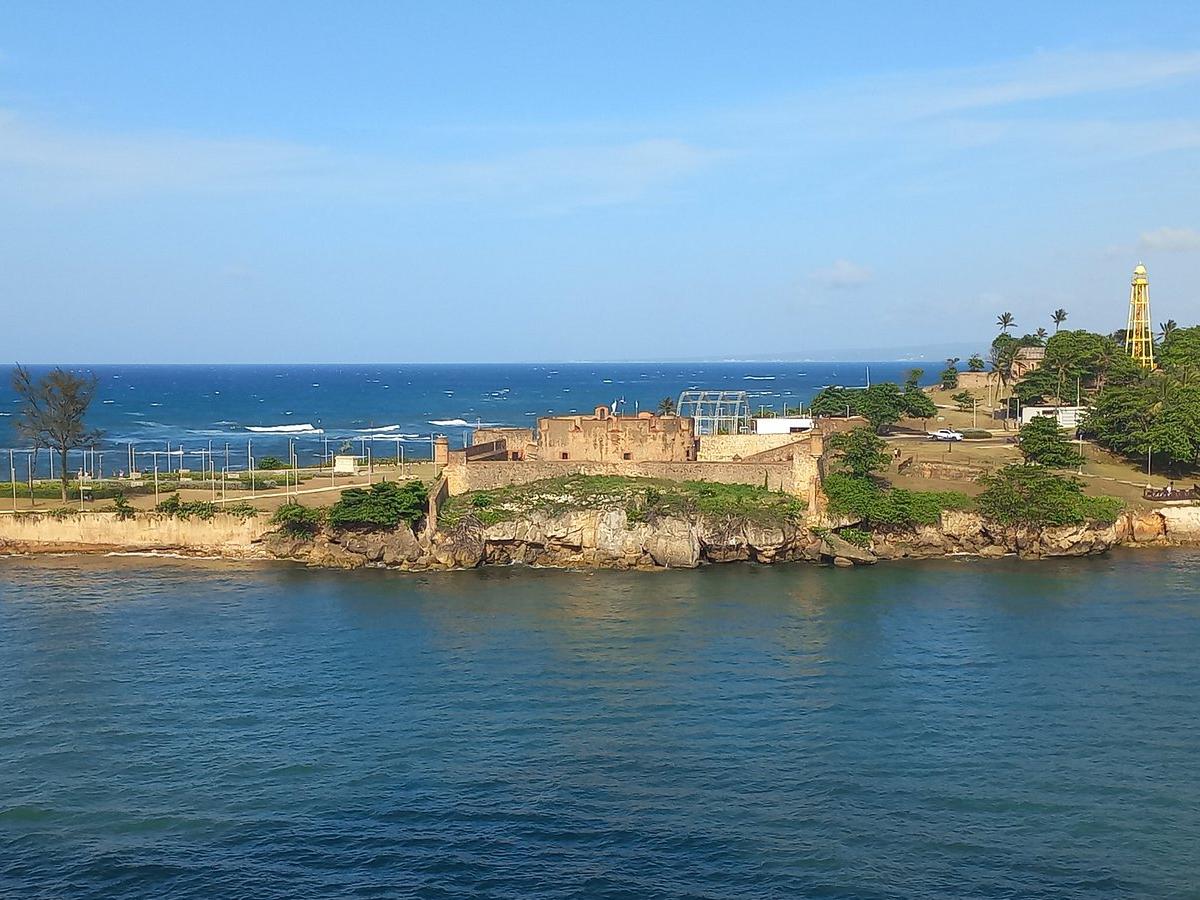 Pirates, battles and intrigue