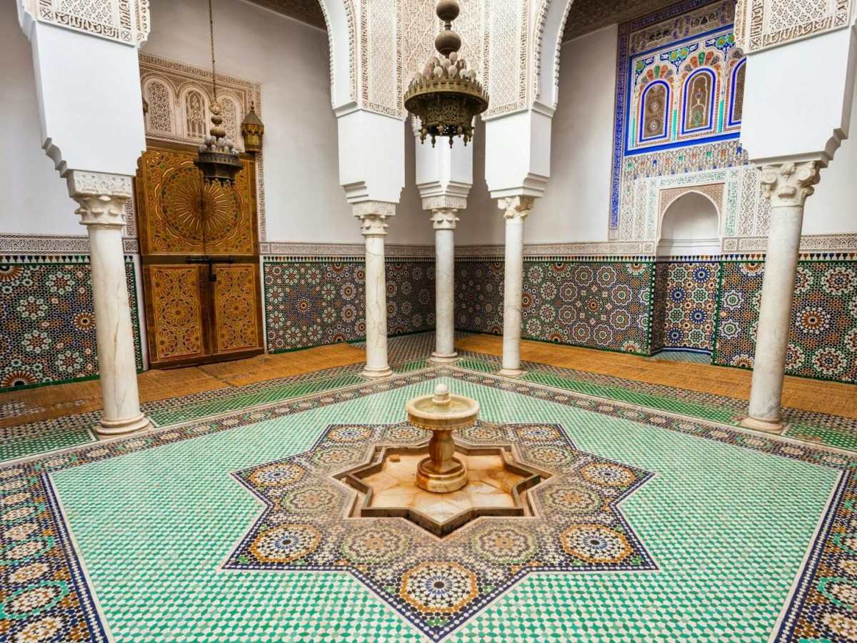 Gold bricks and scriptures: Moorish aesthetics meets Versailles showmanship