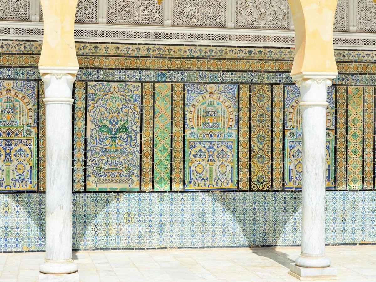 4. Why is it "strange" but worth visiting?