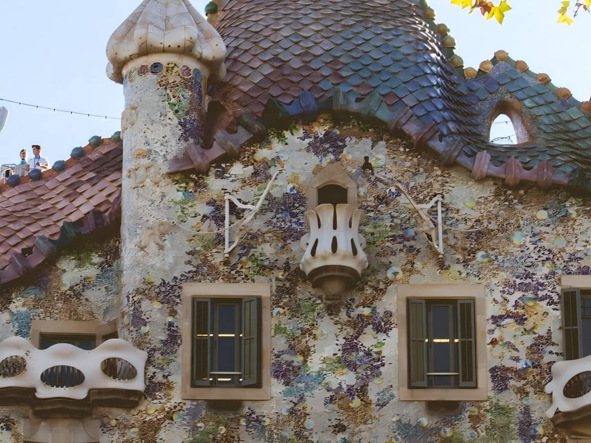 History: Gaudi's Fantastic Reinvention