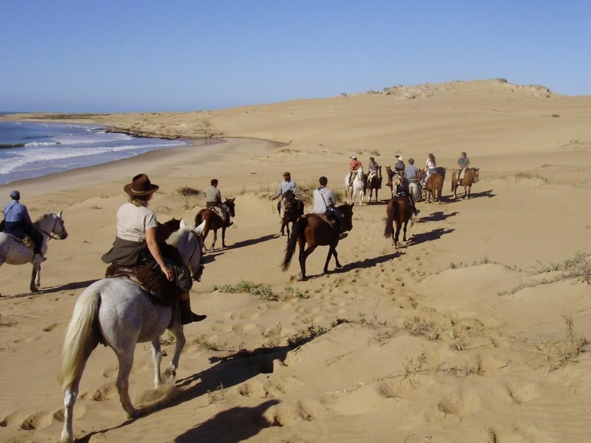 First stop: How to reach the top of the dunes?