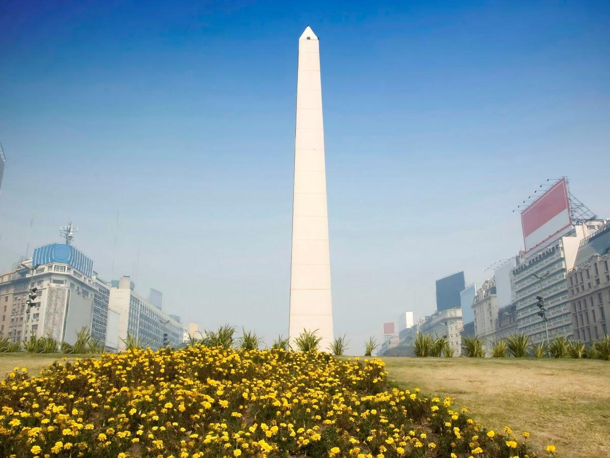 The architectural beauty of the obelisk