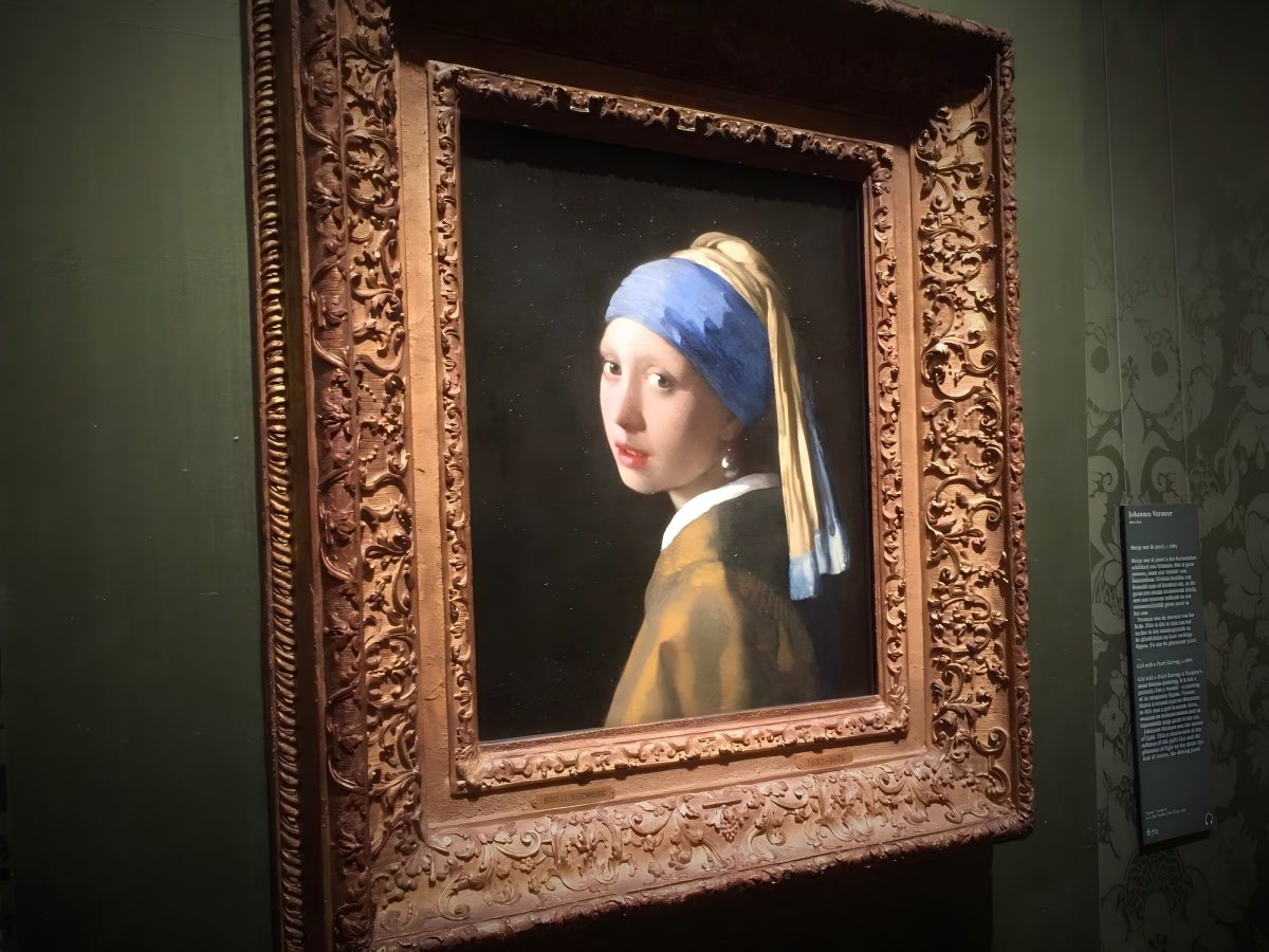 Exquisite collection, a feast of art in silence