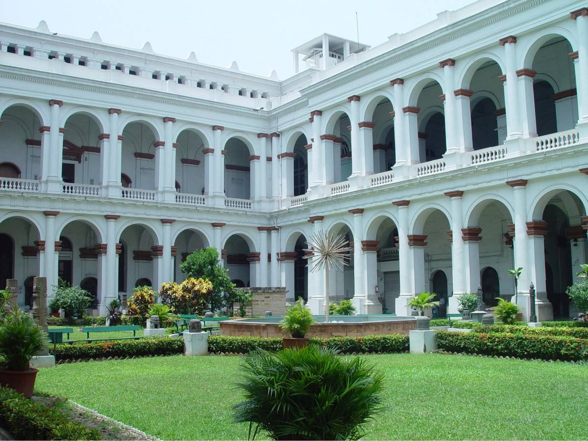 The story of two centuries: from colonial times to modern India