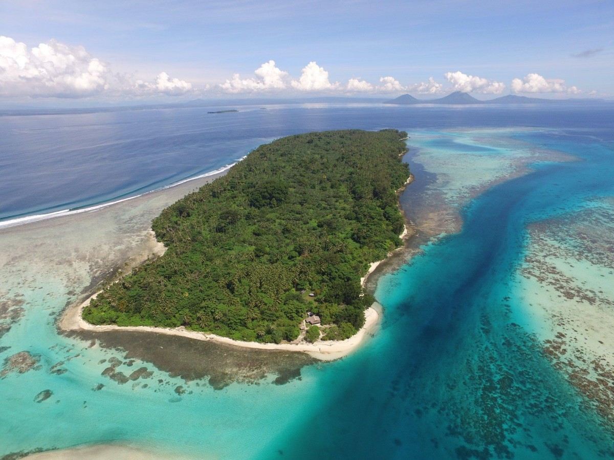 Island Scenery and Activities