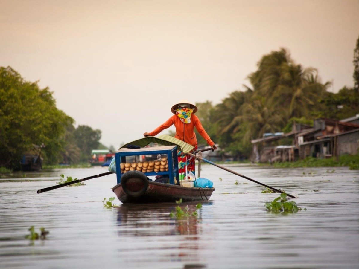Natural landscape: picturesque water village scenery