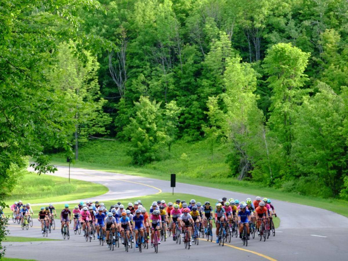 Why choose Gatineau Park for cycling?