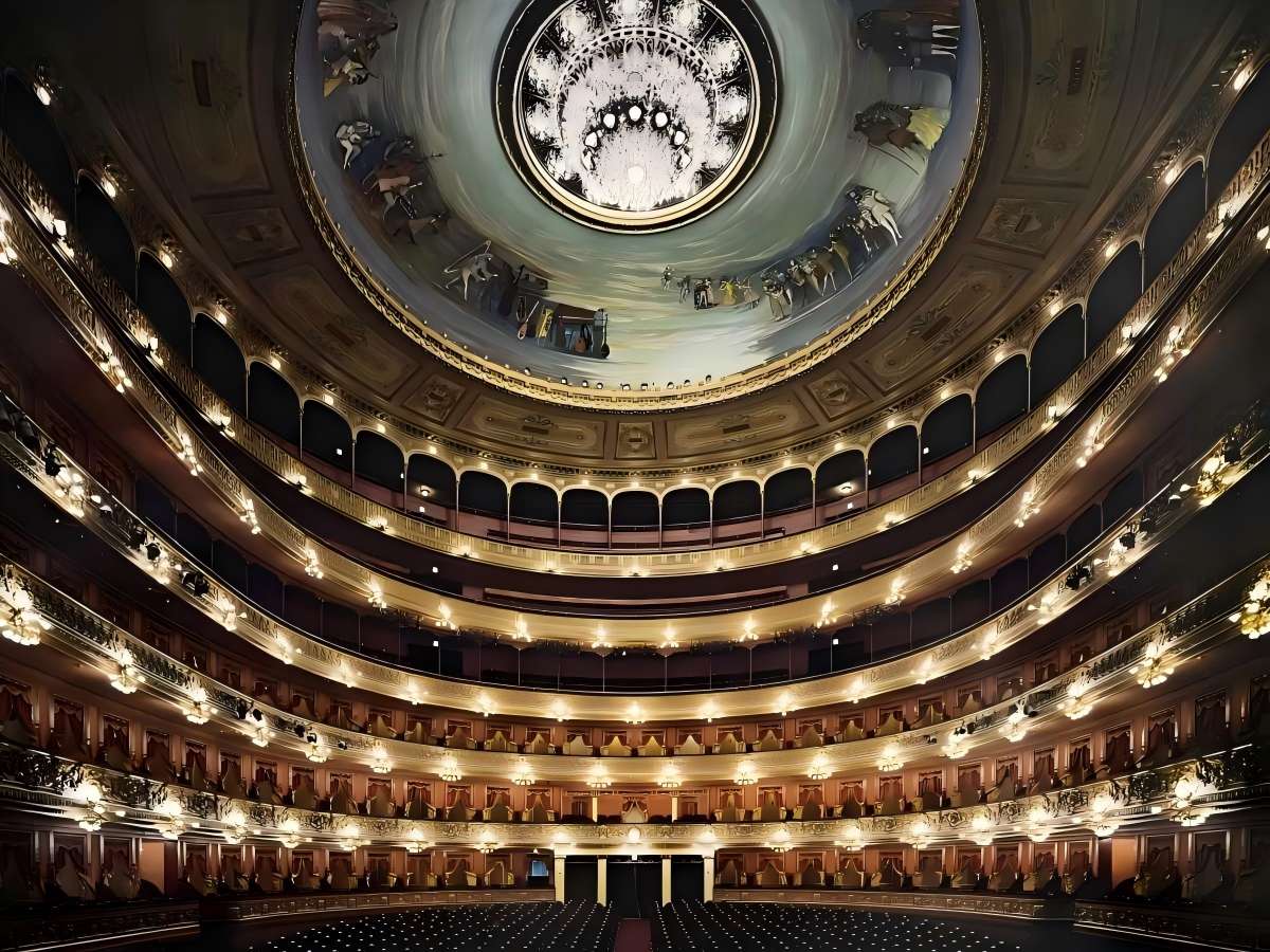 Teatro Colon's social and cultural impact