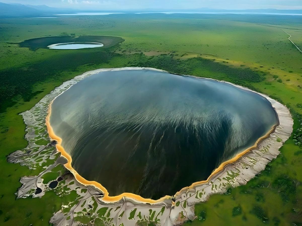 Geological wonders: the past and present of the crater