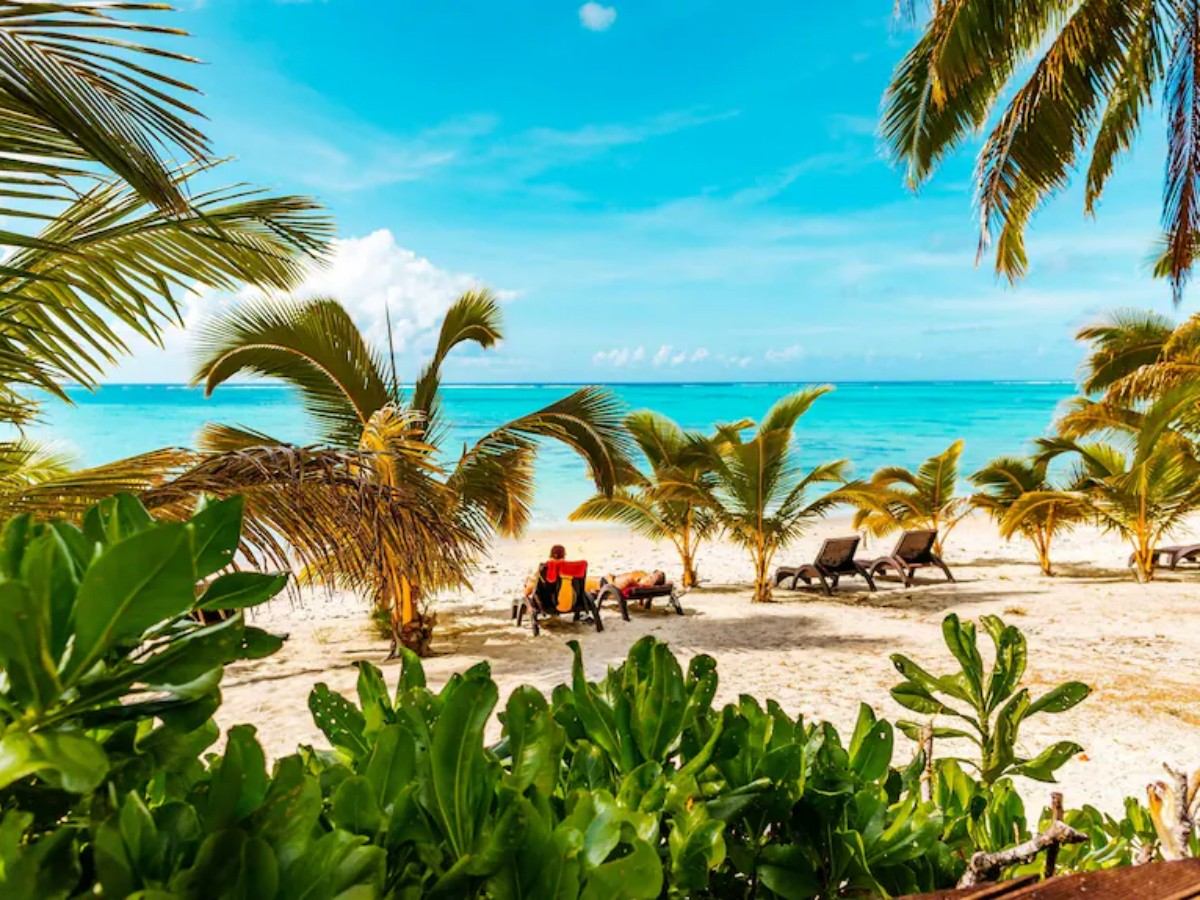 1. Where is Tamarua Beach? How to get there?