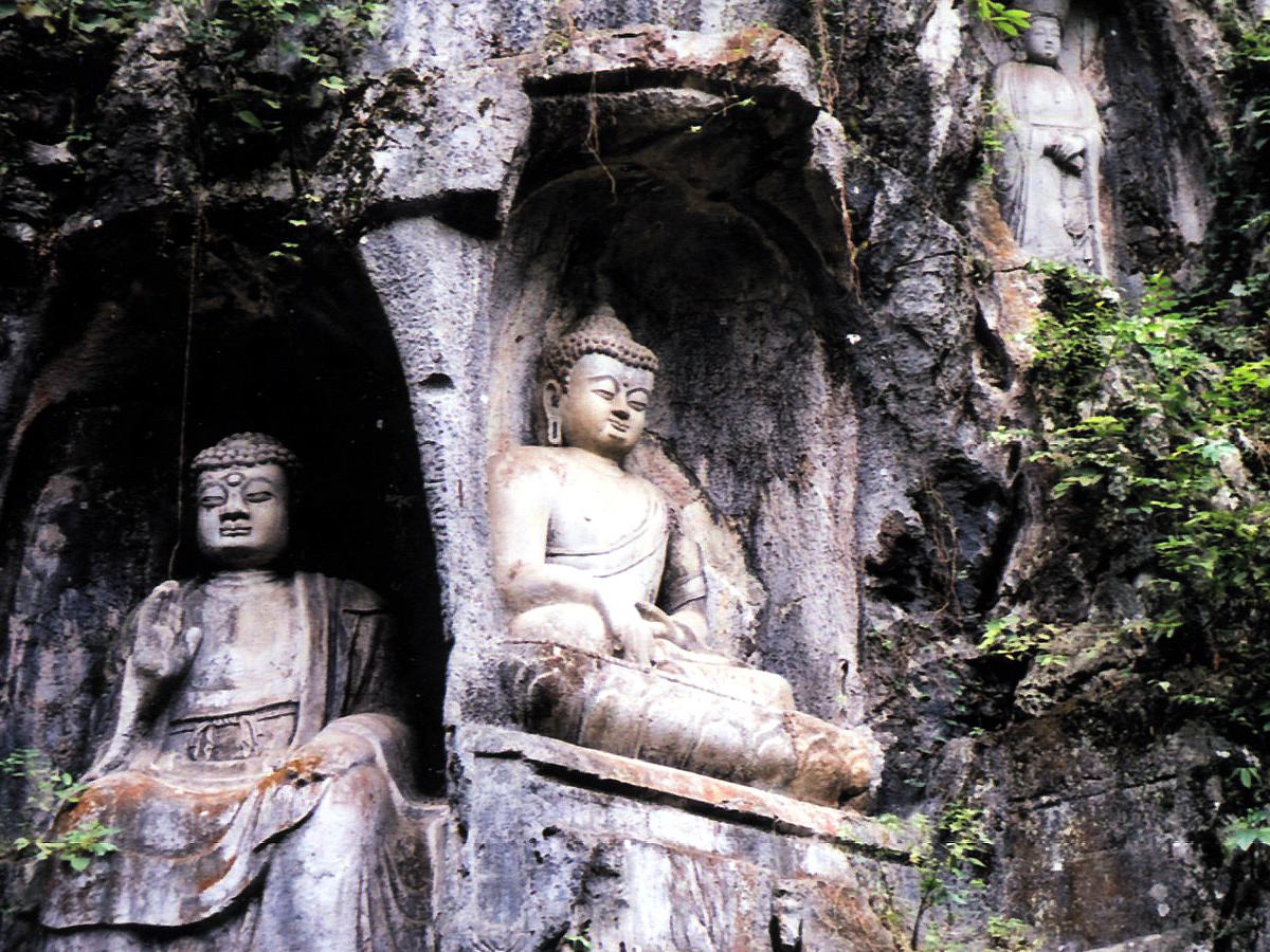 The Whispering Buddha of Feilai Peak