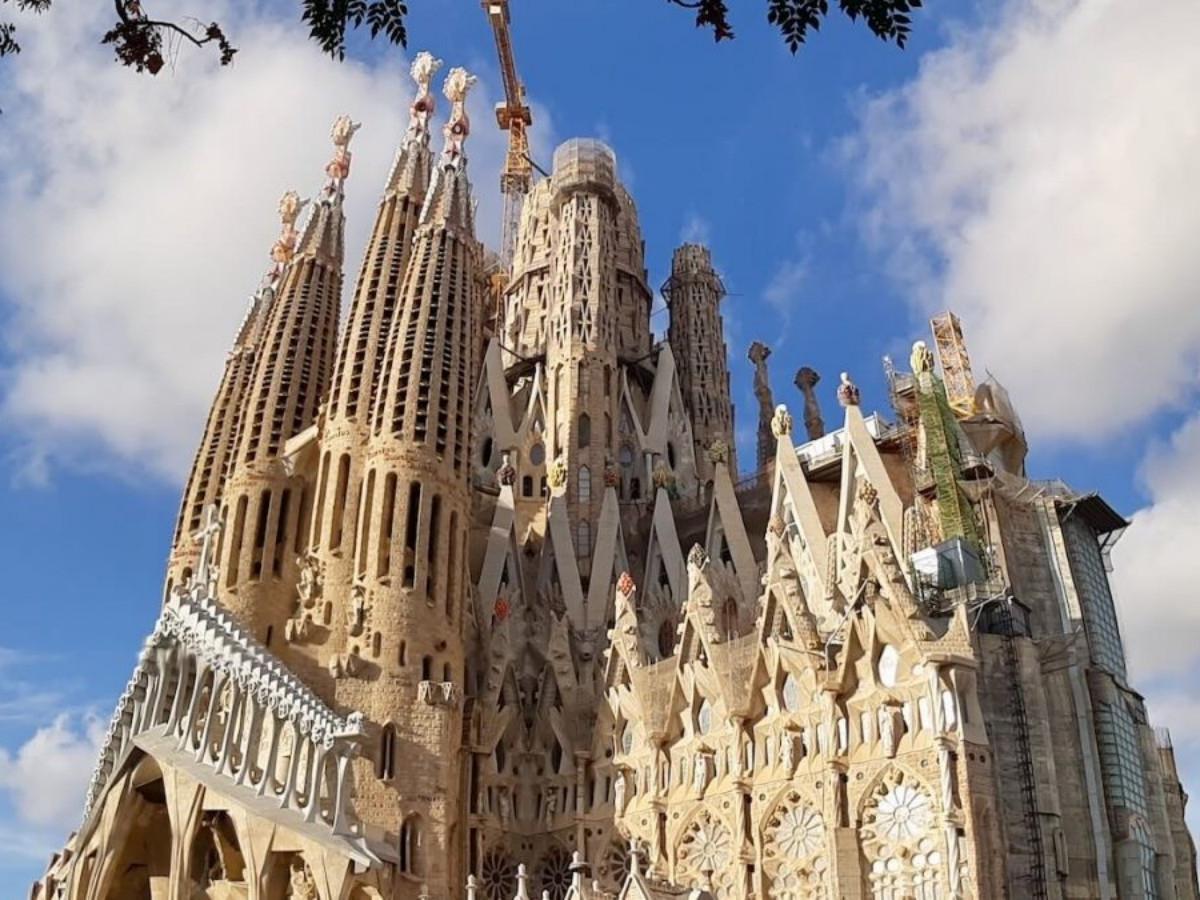 Gaudi's death and his unfinished designs