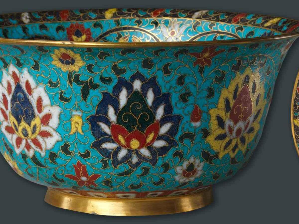Enameled Porcelain: The Ultimate Craftsmanship of the Palace Kilns