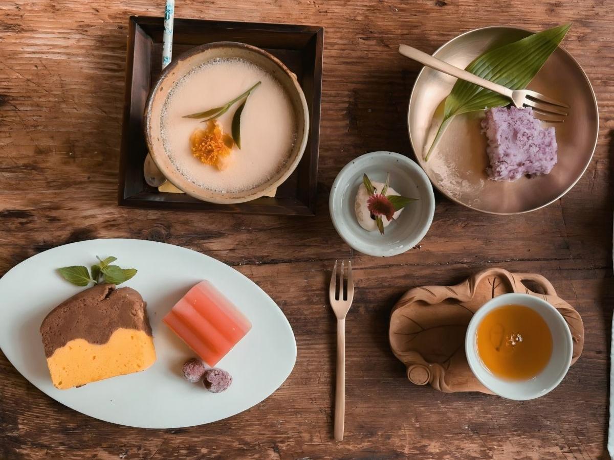 Quaint Tea House and Delicious Desserts