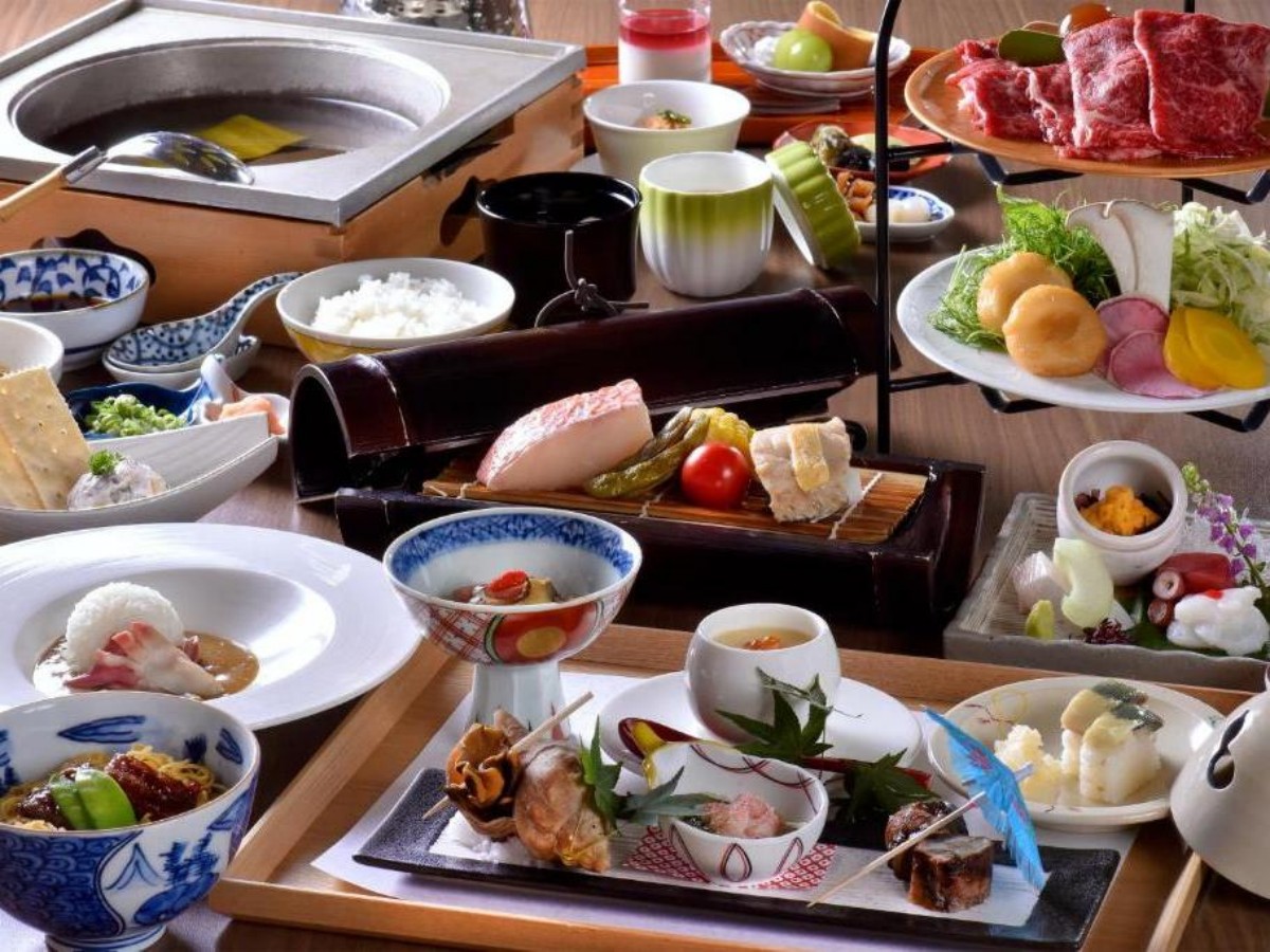 Food and cultural experience, more than just hot springs